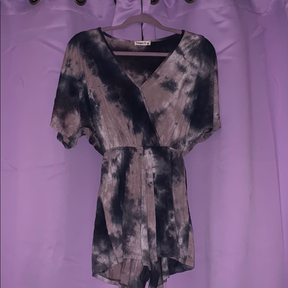 Super cute navy and pink tye dye ROMPER!